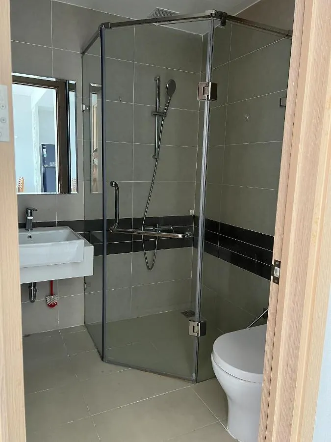 D'Four Saigon Apartment - Rivergate Residence ホーチミン市 0*,  ベトナム